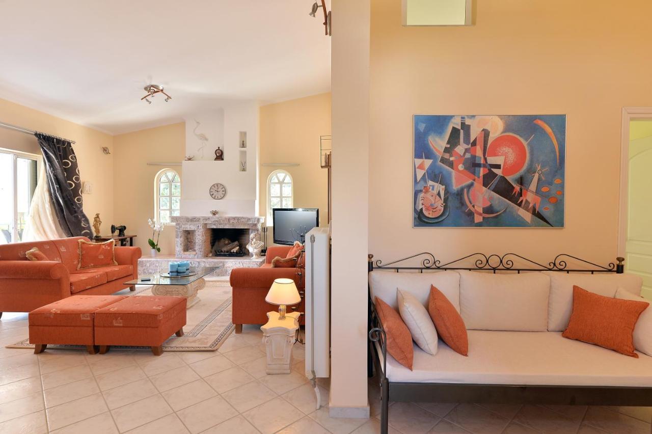 Domelia'S Luxury Apartments Near Airport & Beach Artemida  Esterno foto