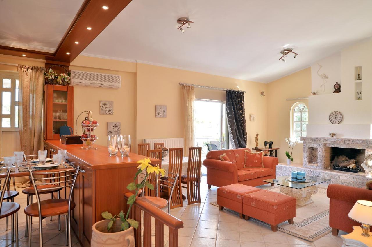 Domelia'S Luxury Apartments Near Airport & Beach Artemida  Esterno foto