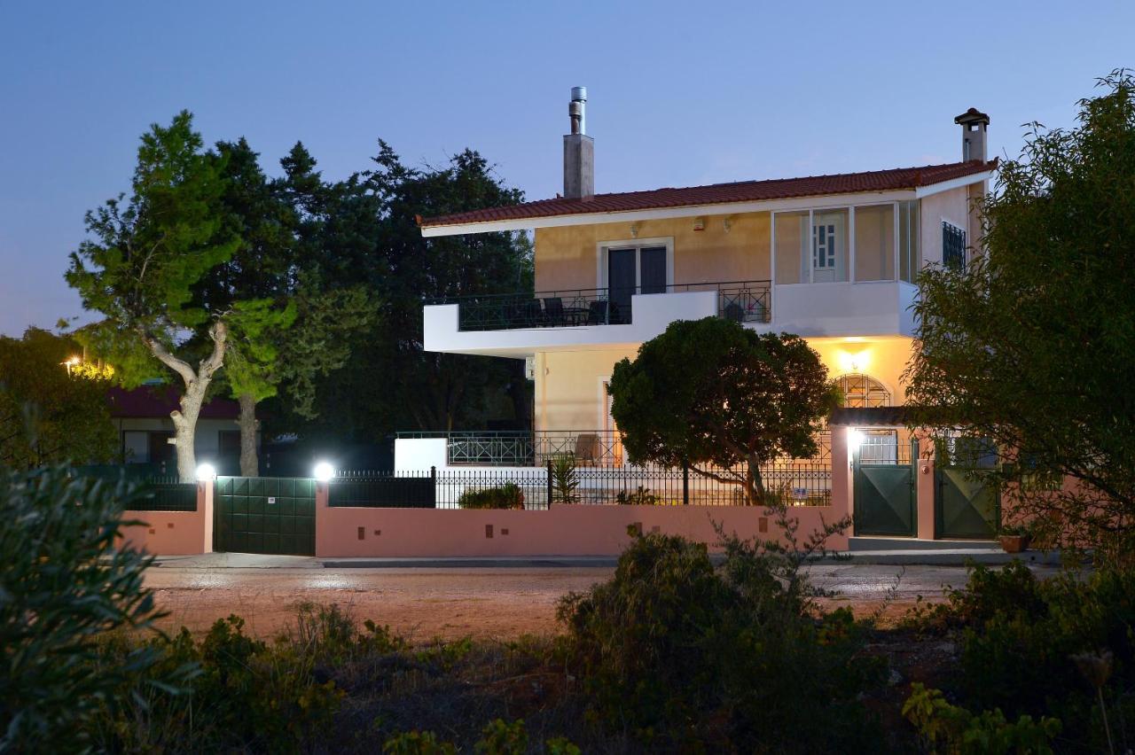 Domelia'S Luxury Apartments Near Airport & Beach Artemida  Esterno foto