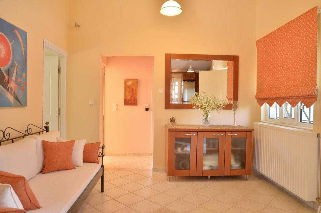 Domelia'S Luxury Apartments Near Airport & Beach Artemida  Esterno foto