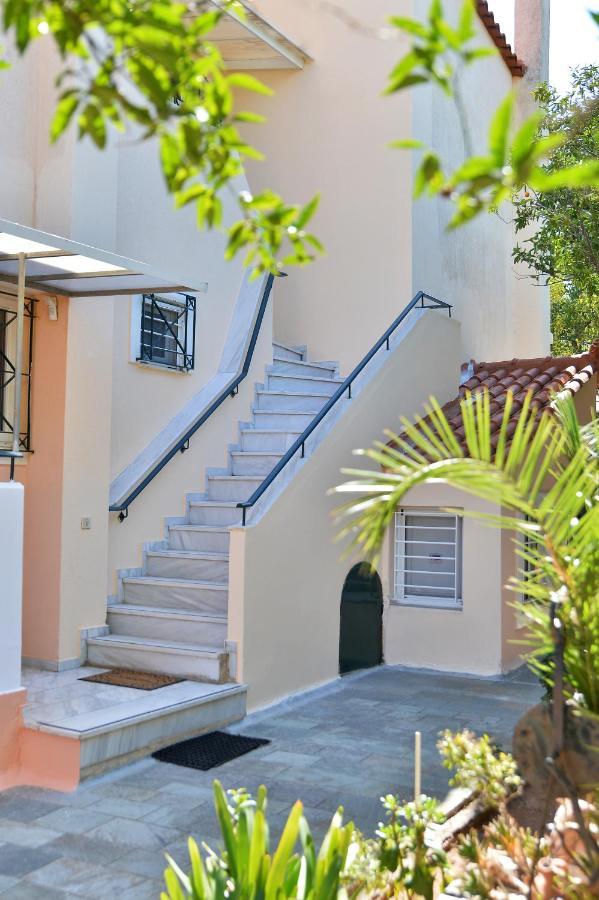 Domelia'S Luxury Apartments Near Airport & Beach Artemida  Esterno foto