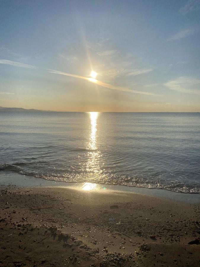 Domelia'S Luxury Apartments Near Airport & Beach Artemida  Esterno foto