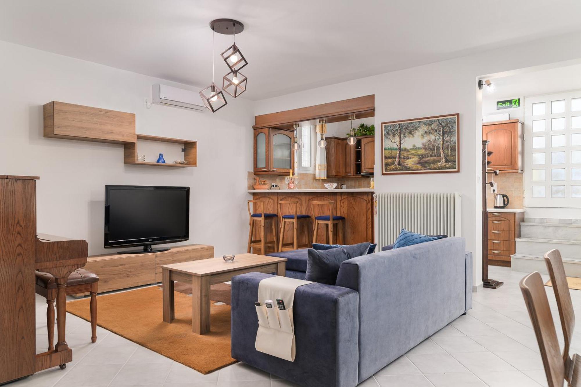 Domelia'S Luxury Apartments Near Airport & Beach Artemida  Esterno foto
