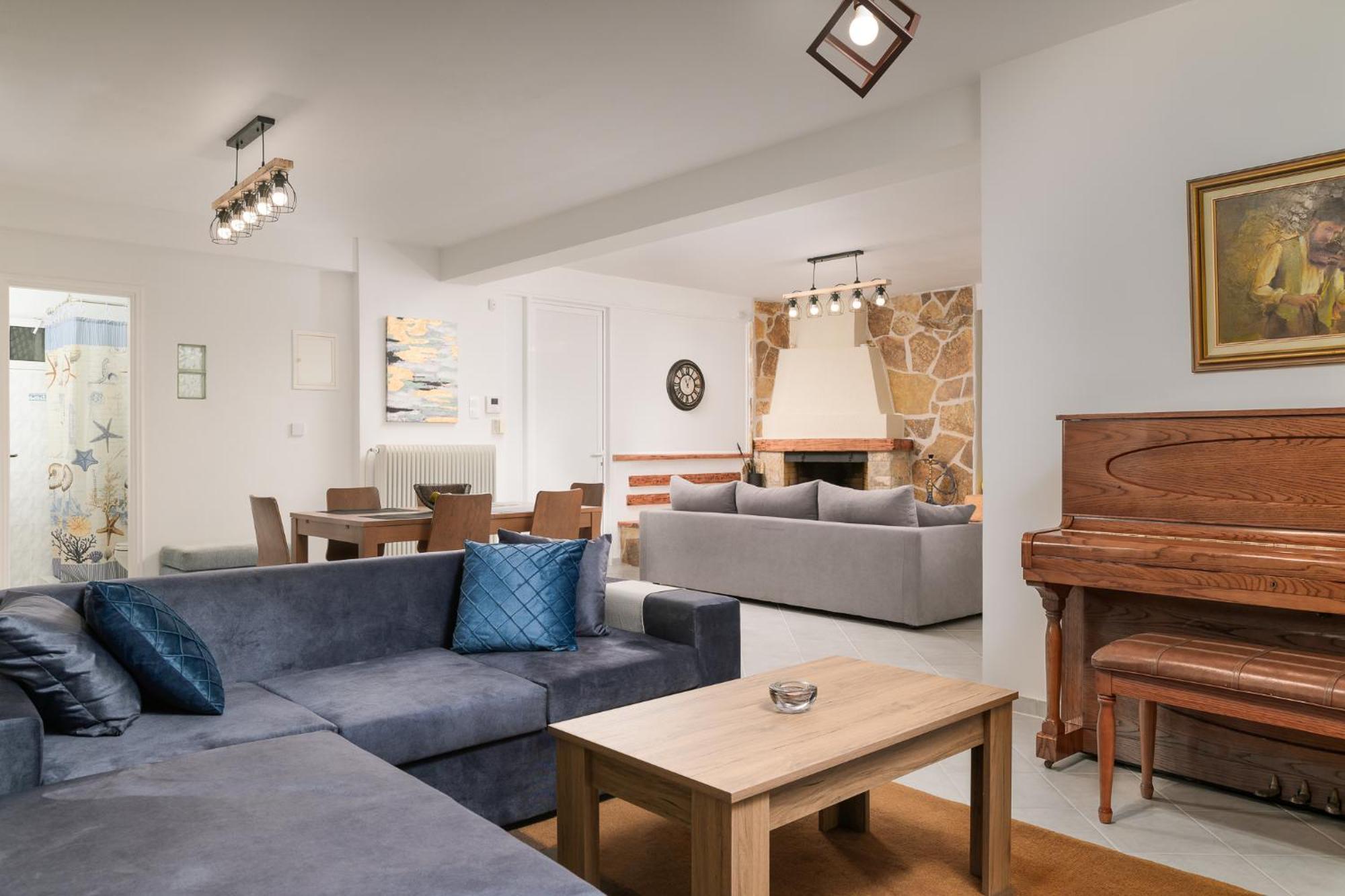 Domelia'S Luxury Apartments Near Airport & Beach Artemida  Esterno foto